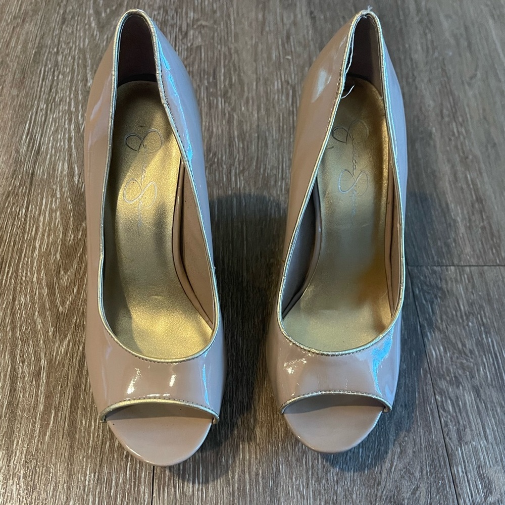 Jessica Simpson Size 7.5 tan wedges